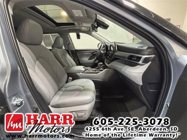 used 2024 Toyota Highlander car, priced at $49,999