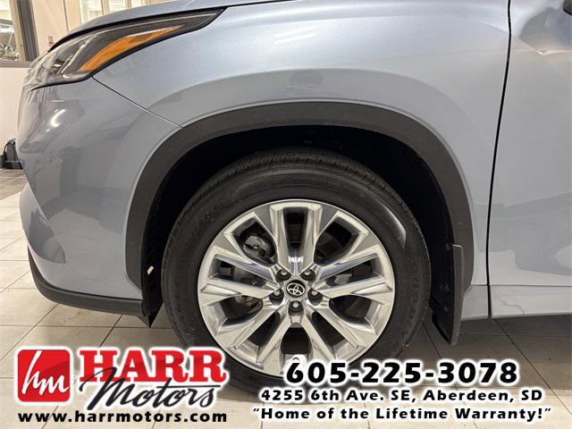 used 2024 Toyota Highlander car, priced at $49,999
