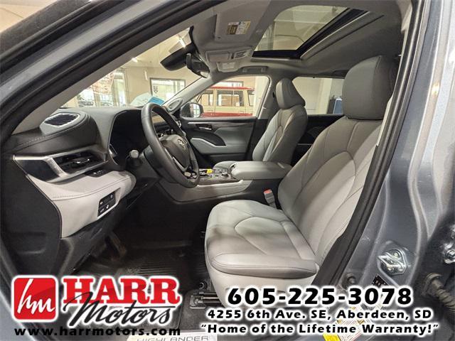 used 2024 Toyota Highlander car, priced at $49,999