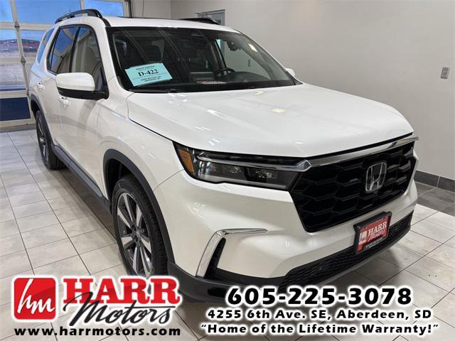 used 2023 Honda Pilot car, priced at $41,999