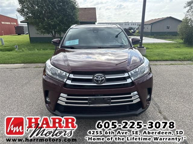 used 2019 Toyota Highlander car, priced at $30,999
