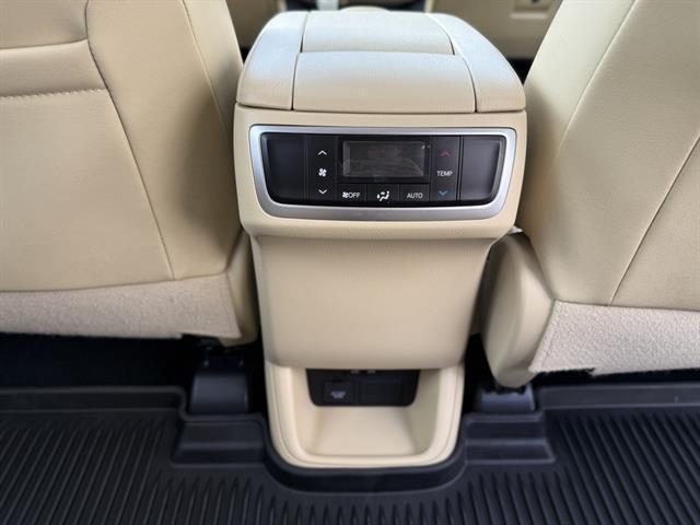 used 2019 Toyota Highlander car, priced at $30,999