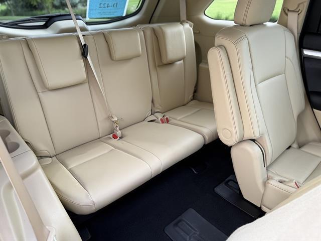 used 2019 Toyota Highlander car, priced at $30,999