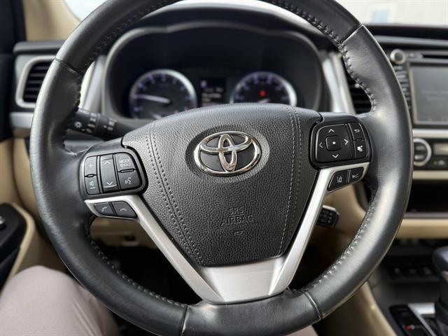 used 2019 Toyota Highlander car, priced at $30,999