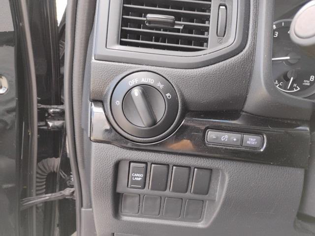 used 2022 Nissan Titan car, priced at $31,099