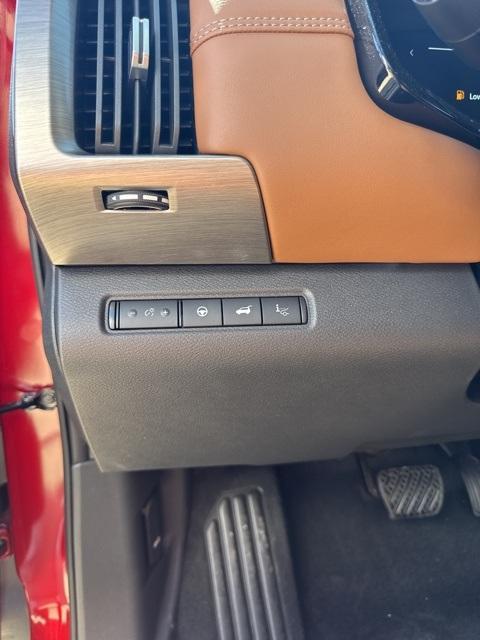 new 2025 Nissan Pathfinder car, priced at $54,710
