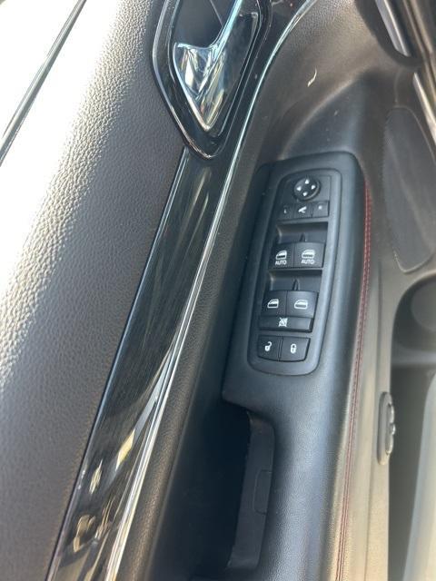 used 2020 Jeep Grand Cherokee car, priced at $28,951