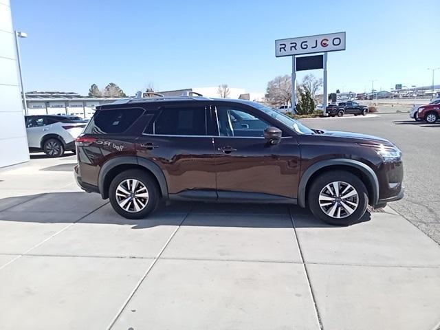 used 2022 Nissan Pathfinder car, priced at $29,905