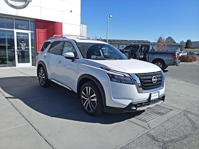 new 2025 Nissan Pathfinder car, priced at $53,530