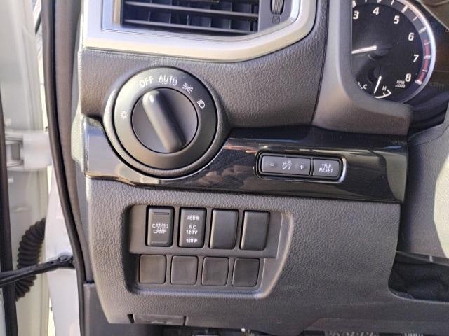 used 2021 Nissan Titan car, priced at $30,638