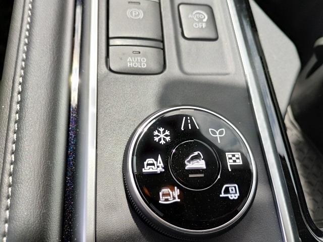 new 2025 Nissan Pathfinder car, priced at $46,335