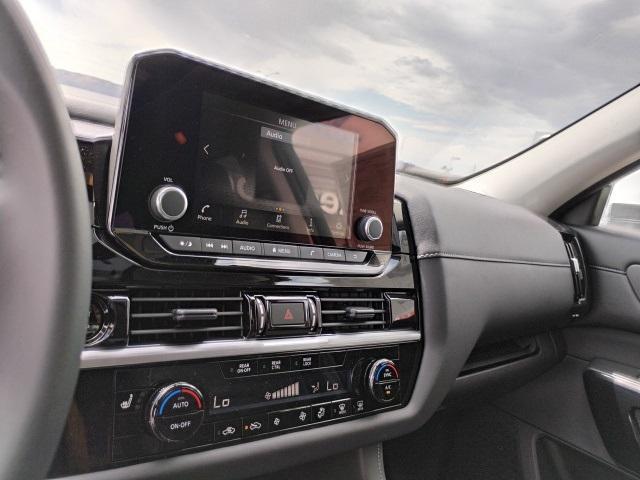new 2025 Nissan Pathfinder car, priced at $46,335
