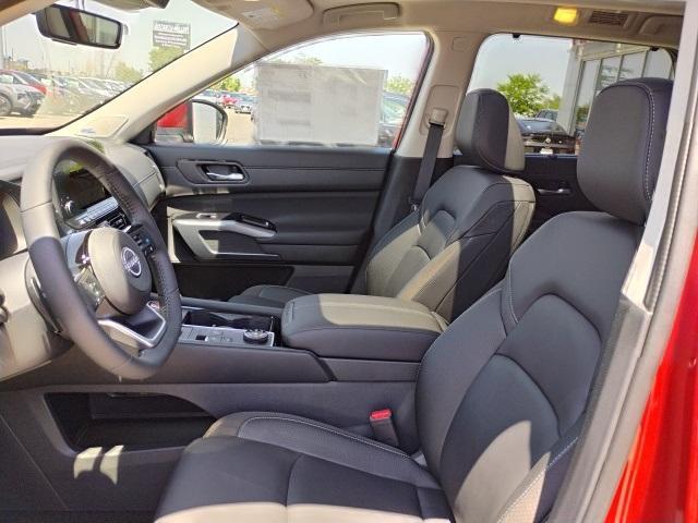 new 2025 Nissan Pathfinder car, priced at $44,725