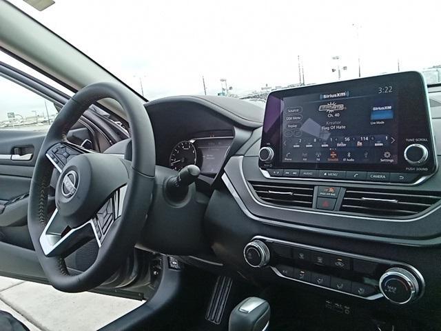 new 2025 Nissan Altima car, priced at $30,864