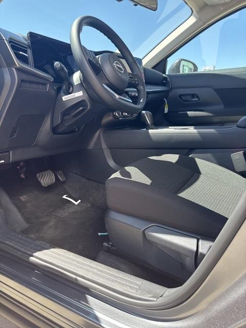 new 2025 Nissan Kicks car, priced at $24,860