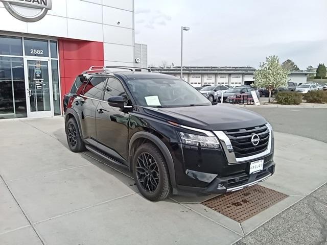 used 2022 Nissan Pathfinder car, priced at $33,995