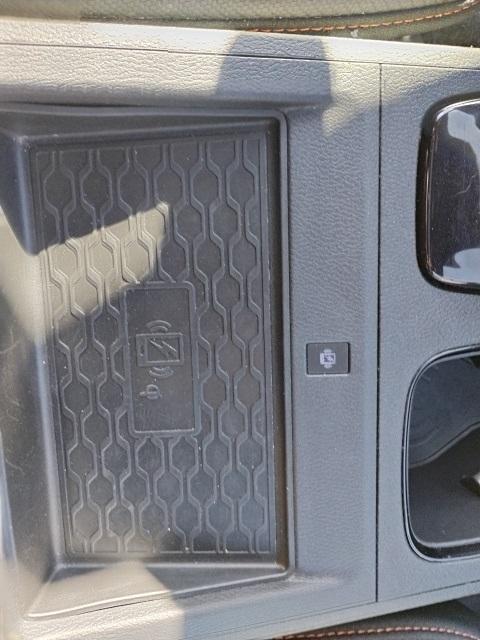 used 2023 Nissan Frontier car, priced at $35,984