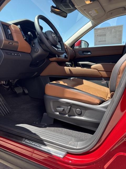 new 2025 Nissan Pathfinder car, priced at $51,869