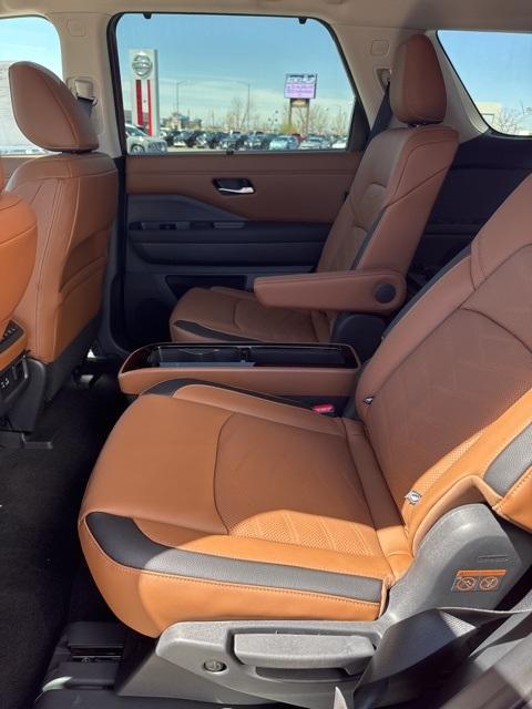 new 2025 Nissan Pathfinder car, priced at $51,869