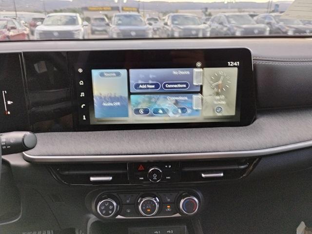 new 2025 Nissan Kicks car, priced at $28,025