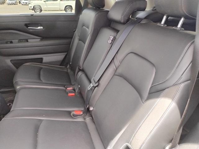 used 2022 Nissan Pathfinder car, priced at $33,284