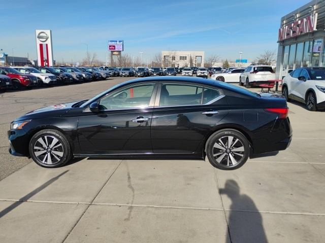 used 2022 Nissan Altima car, priced at $17,999