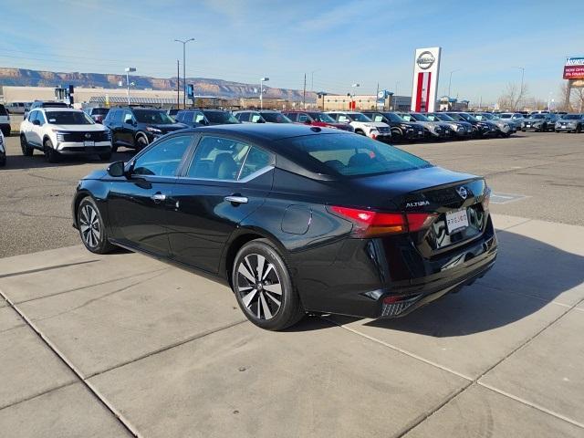used 2022 Nissan Altima car, priced at $17,999