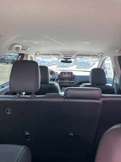 new 2025 Nissan Pathfinder car, priced at $45,985