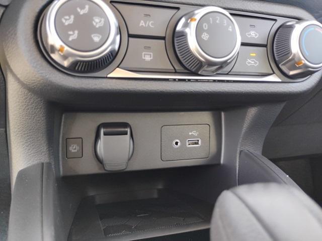 new 2025 Nissan Versa car, priced at $21,600