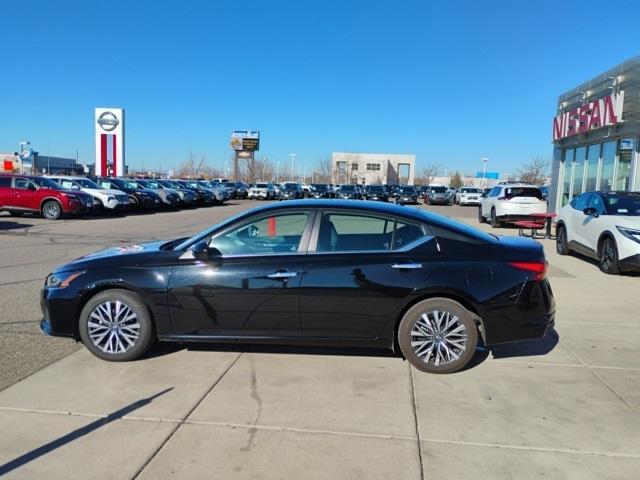 used 2023 Nissan Altima car, priced at $21,920