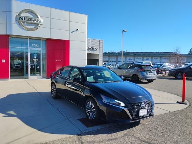 used 2023 Nissan Altima car, priced at $21,920