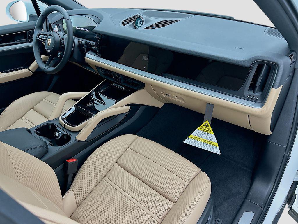 new 2025 Porsche Cayenne car, priced at $108,975