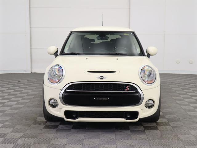 used 2018 MINI Hardtop car, priced at $18,500