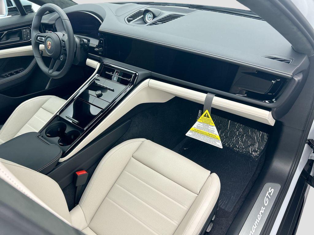 new 2026 Porsche Panamera car, priced at $189,210
