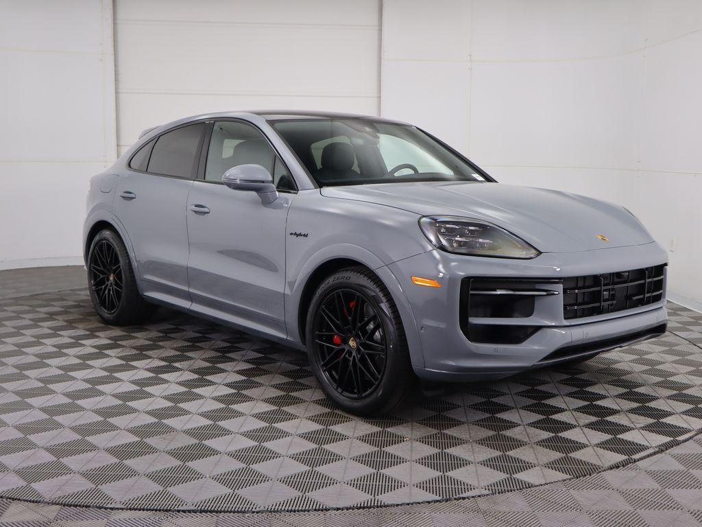 new 2025 Porsche Cayenne car, priced at $147,665