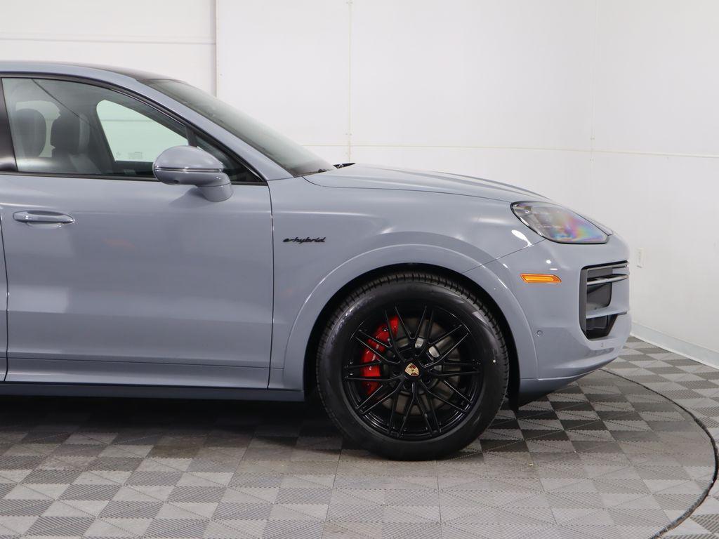 new 2025 Porsche Cayenne car, priced at $147,665