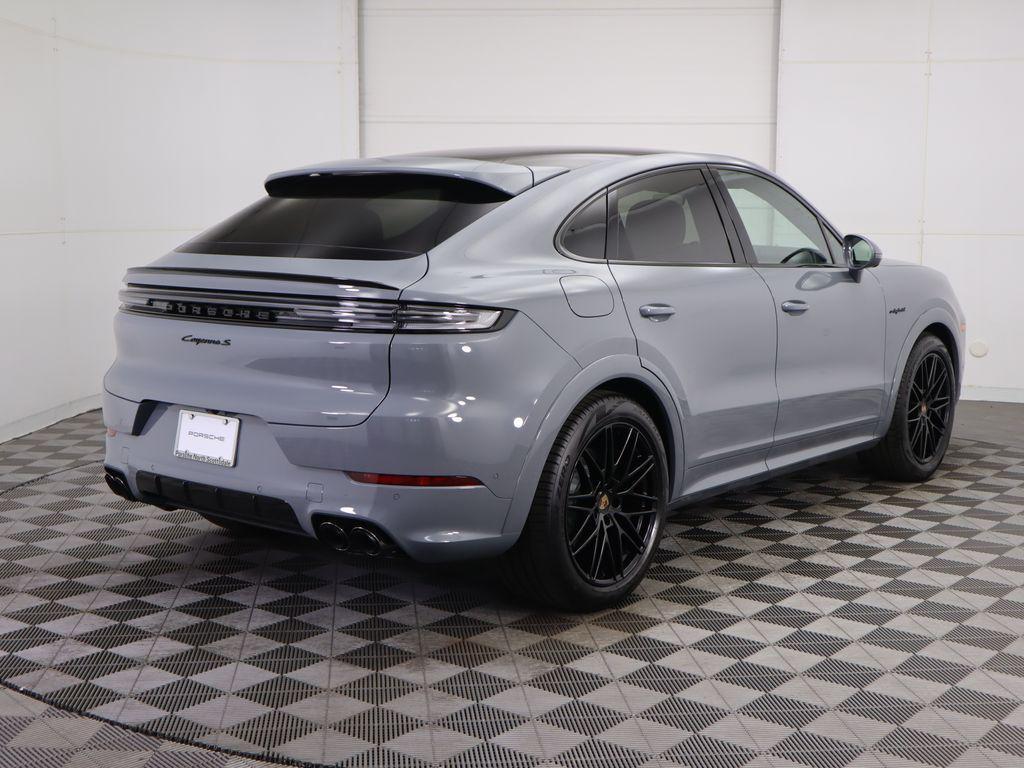 new 2025 Porsche Cayenne car, priced at $147,665