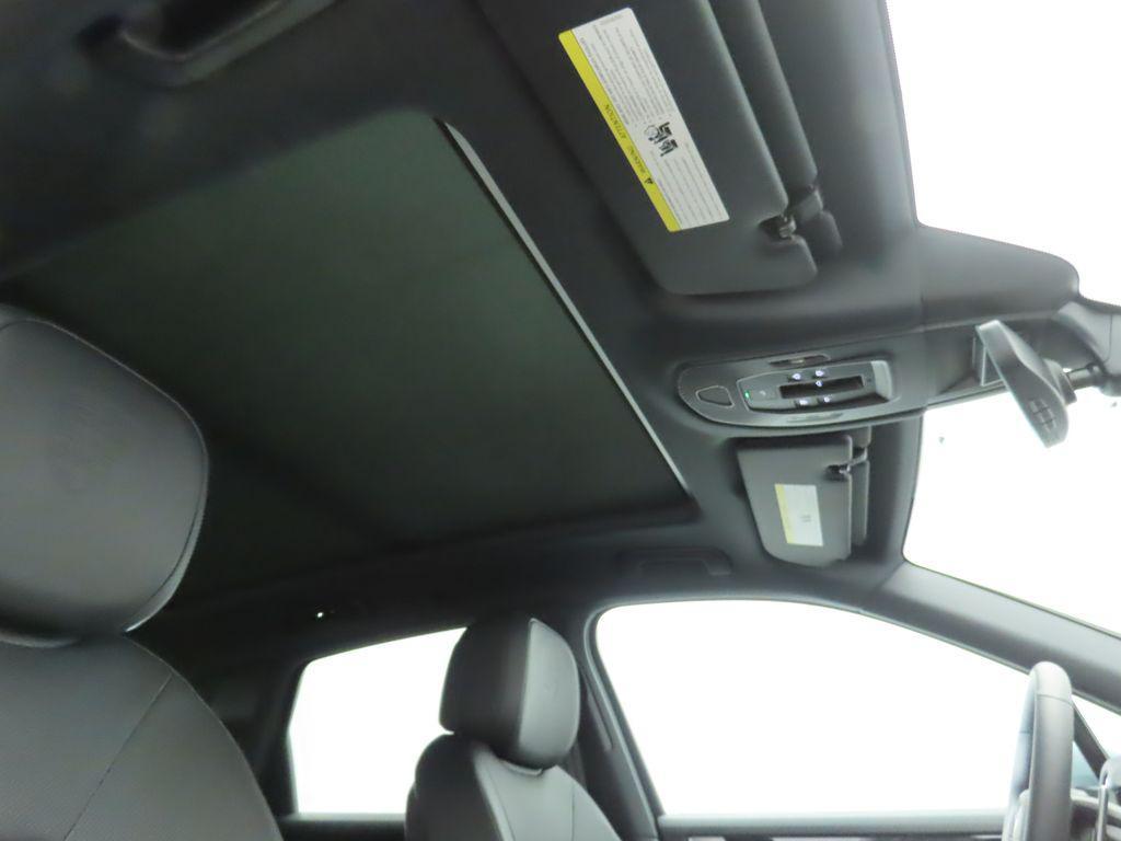 used 2025 Porsche Cayenne car, priced at $94,900