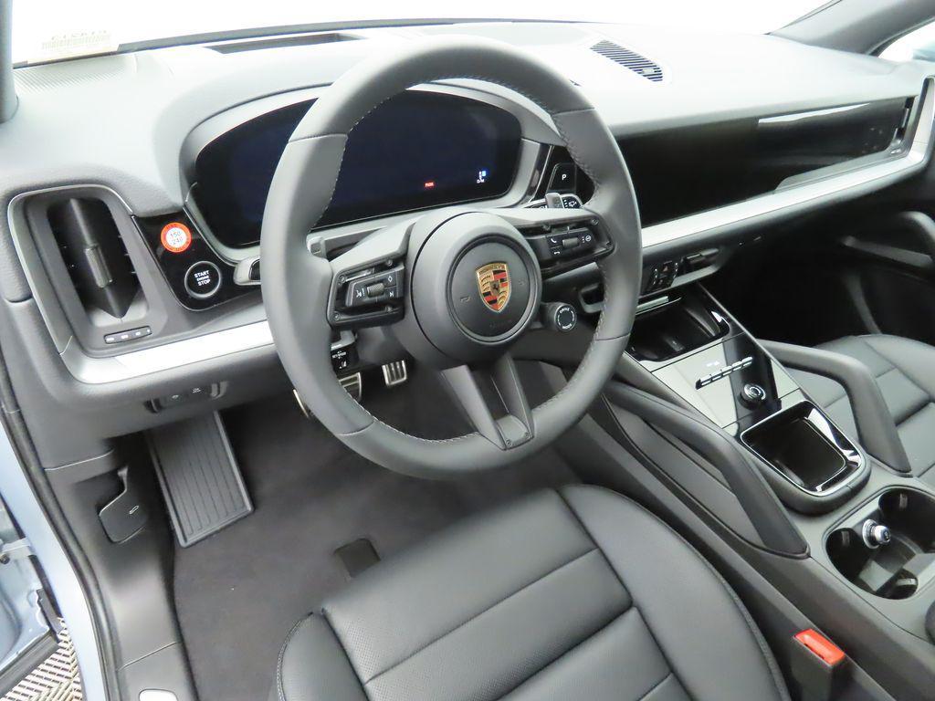 used 2025 Porsche Cayenne car, priced at $94,900