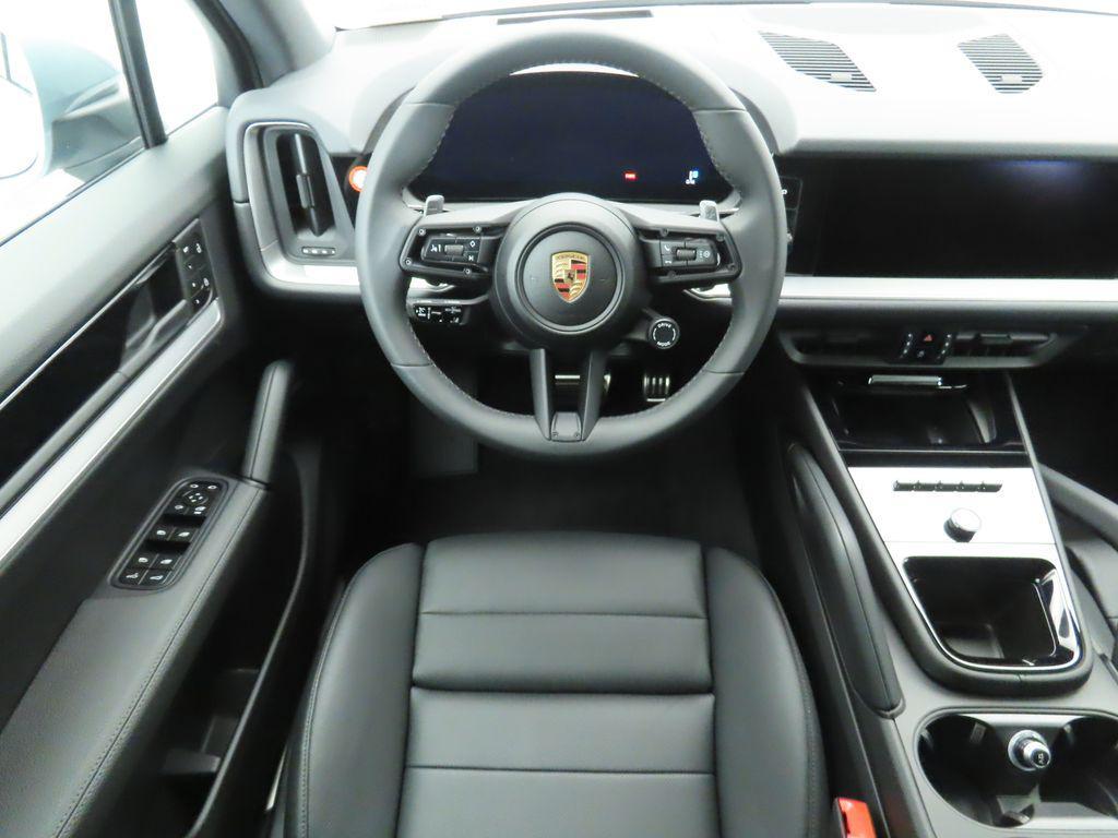 used 2025 Porsche Cayenne car, priced at $94,900