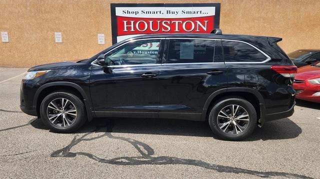 used 2019 Toyota Highlander car, priced at $23,450