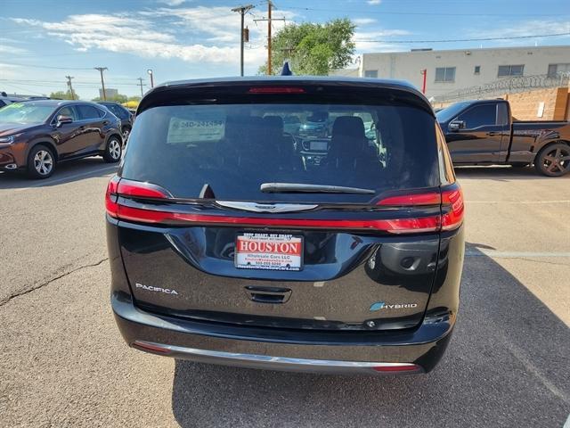 used 2022 Chrysler Pacifica Hybrid car, priced at $24,950