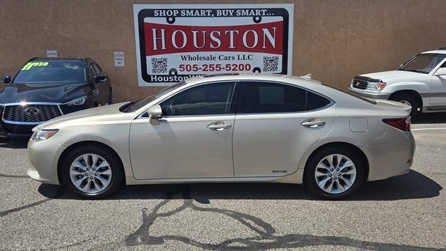 used 2014 Lexus ES 300h car, priced at $14,450