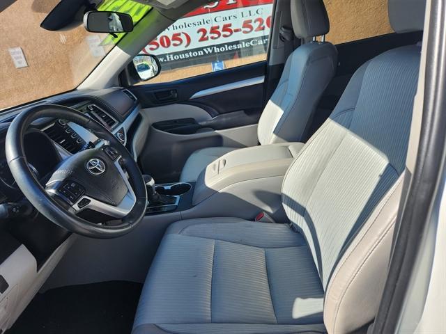 used 2019 Toyota Highlander car, priced at $22,950