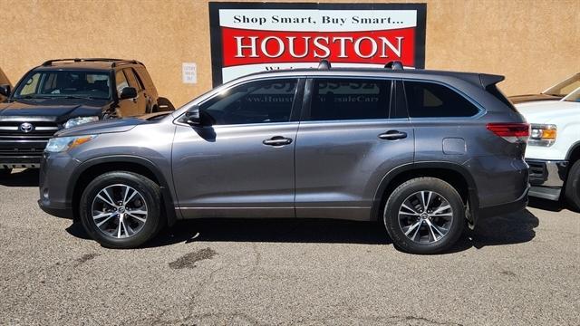 used 2018 Toyota Highlander car, priced at $18,950