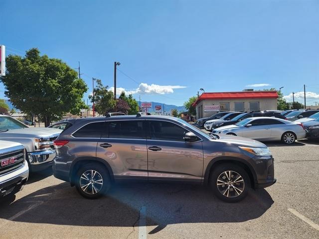 used 2018 Toyota Highlander car, priced at $17,950