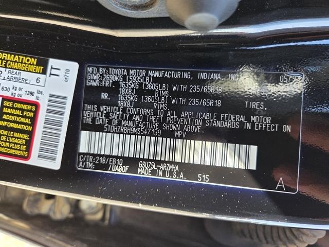 used 2021 Toyota Highlander car, priced at $29,950