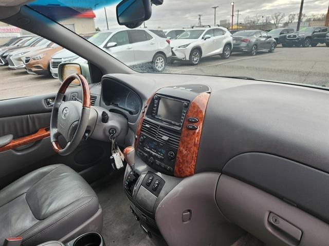 used 2006 Toyota Sienna car, priced at $6,950