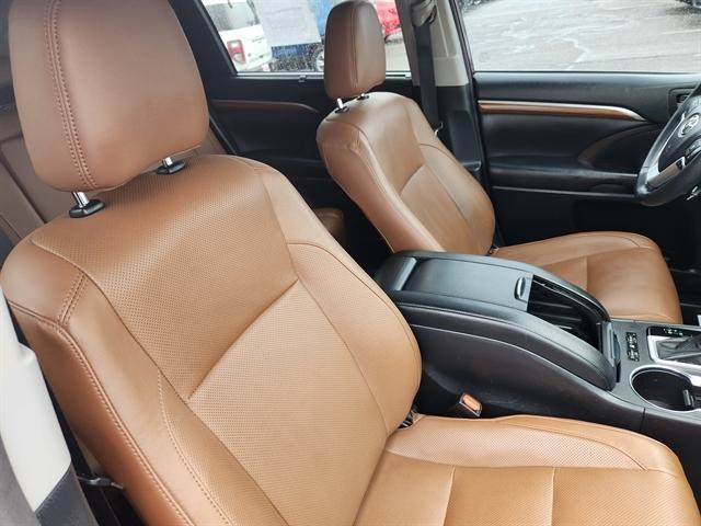used 2018 Toyota Highlander car, priced at $23,950