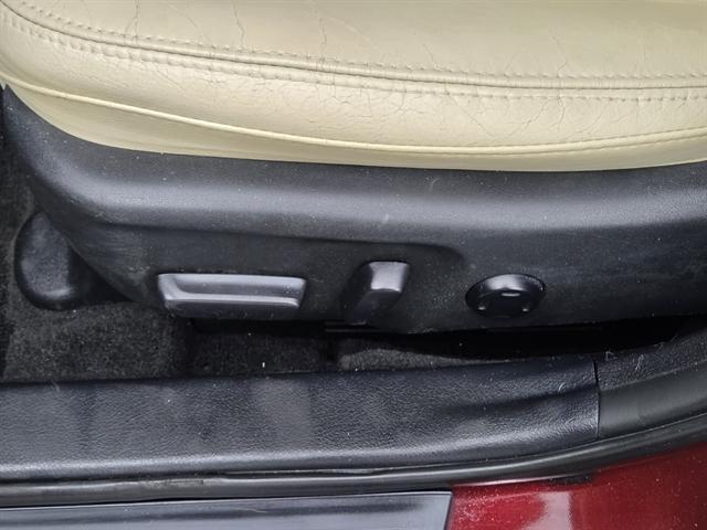 used 2015 Toyota Avalon Hybrid car
